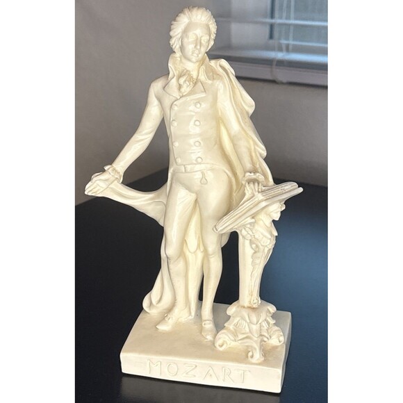 Vintage A. Santini Signed Wolfgang Amadeus MOZART 9" Tall White Resin Figurine - Picture 1 of 16